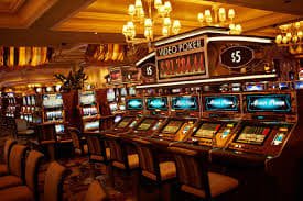 77 Casino homepage guide helping Filipino players navigate platform sections